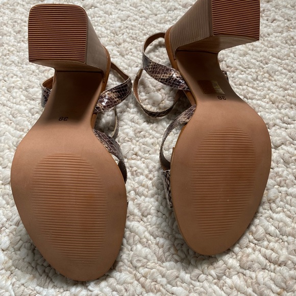 BNWT L’INTERVALLE snake skin leather sandals - Picture 5 of 7